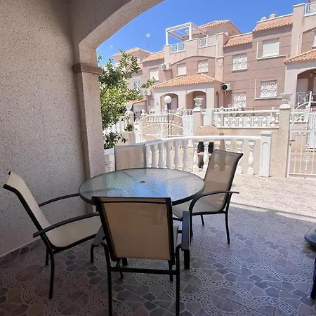 Bahia Pool Vacation Ab تورّيفيِخا